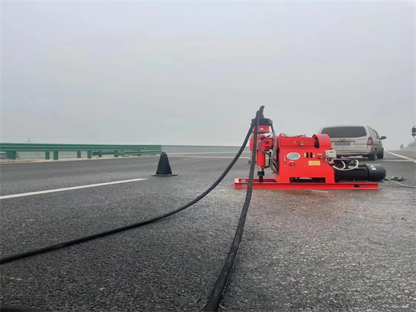 花都马路路基路面开裂下沉注浆加固灌浆